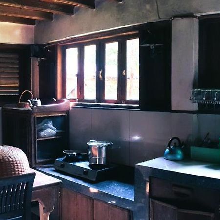 Happy Ria Homestay & Guesthouse Bukit Lawang Exterior foto